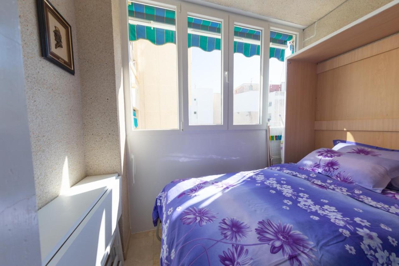 Студия На Белоснежном Пляже Los Locos Torrevieja Buitenkant foto