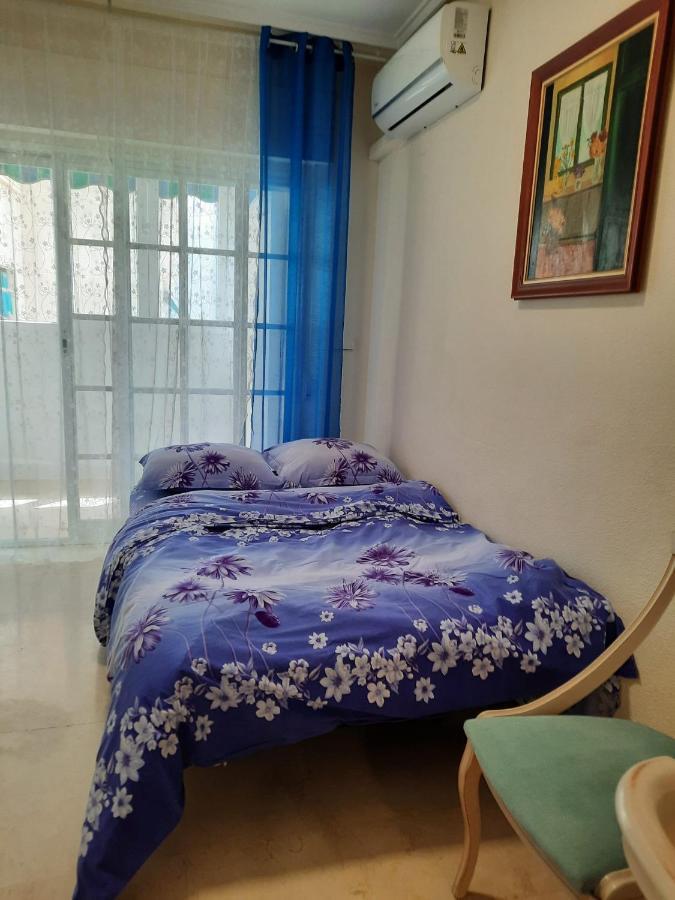 Студия На Белоснежном Пляже Los Locos Torrevieja Buitenkant foto