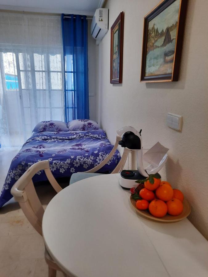 Студия На Белоснежном Пляже Los Locos Torrevieja Buitenkant foto